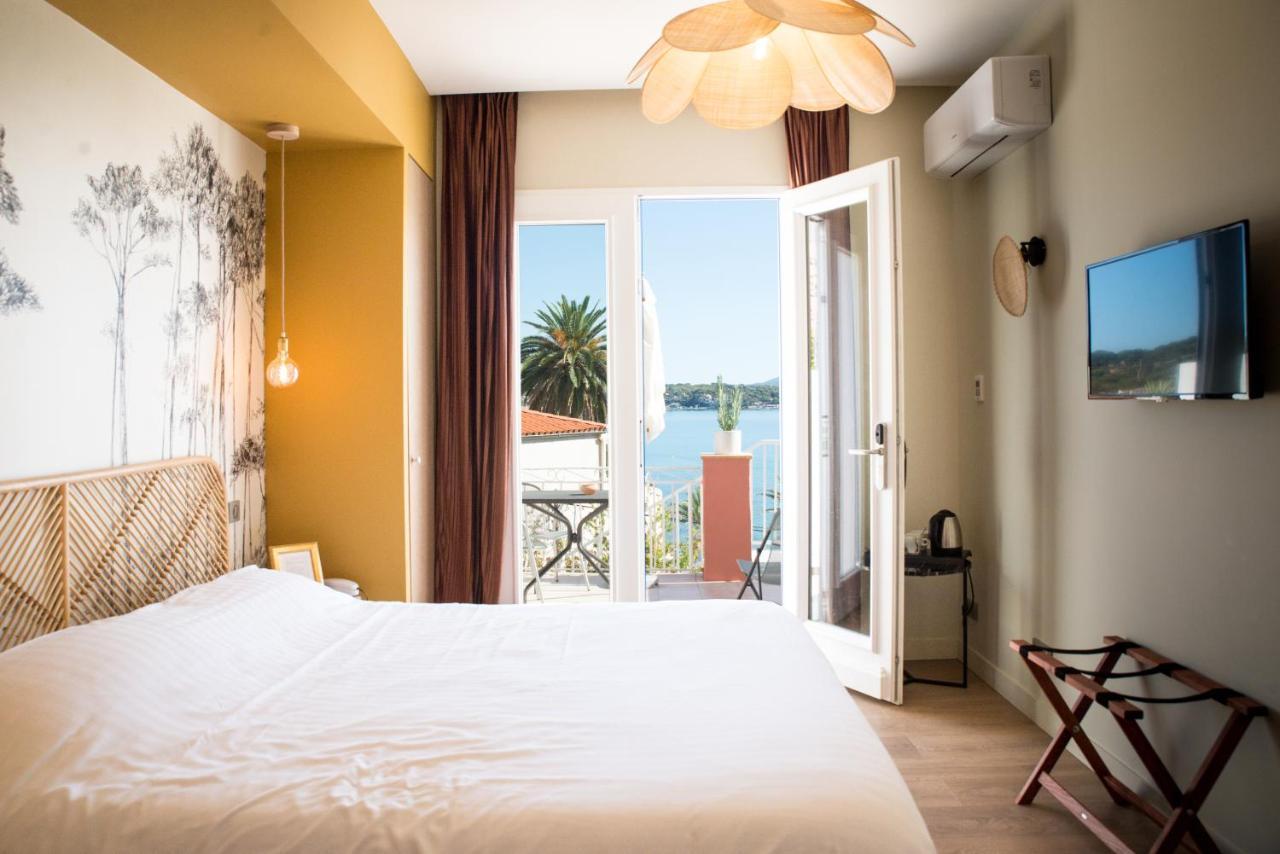 Les Galets Hotel Et B&B Bandol Dış mekan fotoğraf